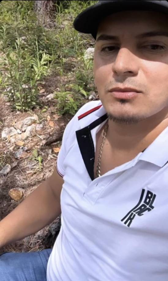 Tras el ataque, los agresores huyeron del lugar dejando a Mata gravemente herido.