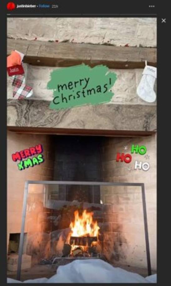 Justin Bieber compartió una postal sencilla para desear una feliz Navidad a todos sus seguidores. Aunque no lo ha dicho, es muy probable que el cantante pase las fiestas en casa con su esposa, Hailey Baldwin.