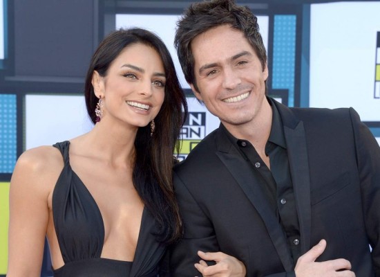 Aislinn Derbez y Mauricio Ochmann revelan el sexo de su bebé