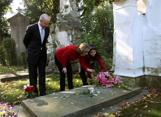 De Beethoven a los Strauss, un paseo vienés por el cementerio de los músicos