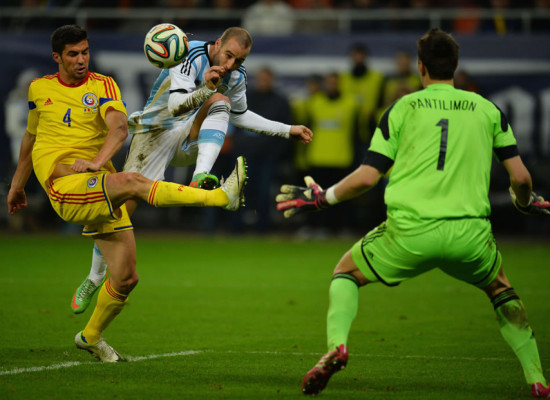 Argentina no pudo contra Rumanía y dejó dudas