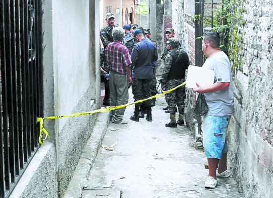 En su vivienda matan a tiros a un jovencito