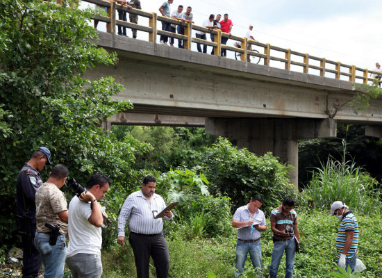 Encuentran feto de una niña en La Lima