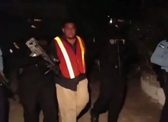Comayagua: Supuesto vigilante es acusado de vender droga, marihuana y cocaína
