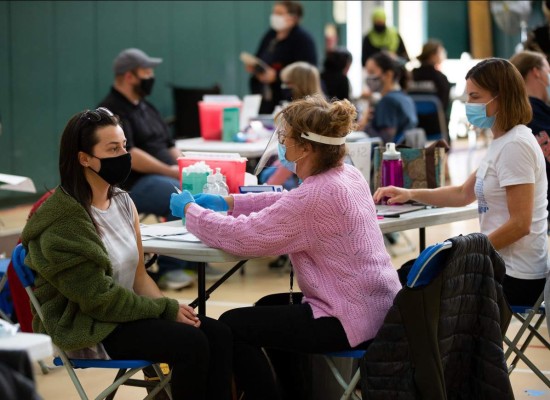 EEUU prevé vacunar completamente a 160 millones de personas para el Día de la Independencia