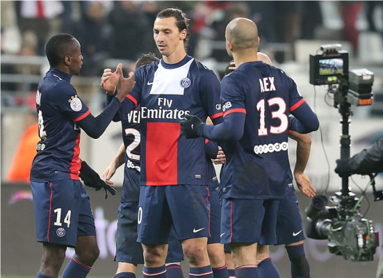 Ibrahimovic guía la décima victoria del PSG