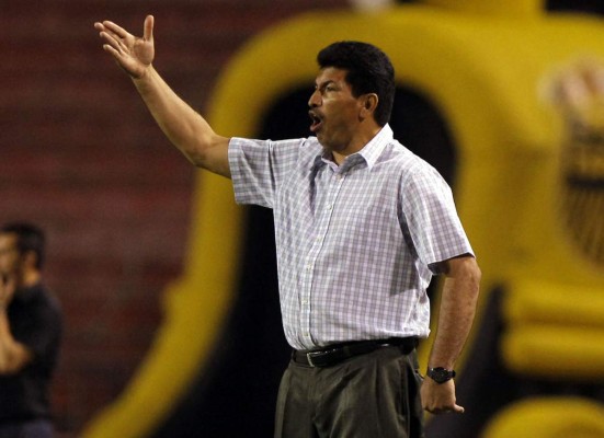 Carlos Martínez: 'El arbitraje es injusto en el fútbol hondureño'