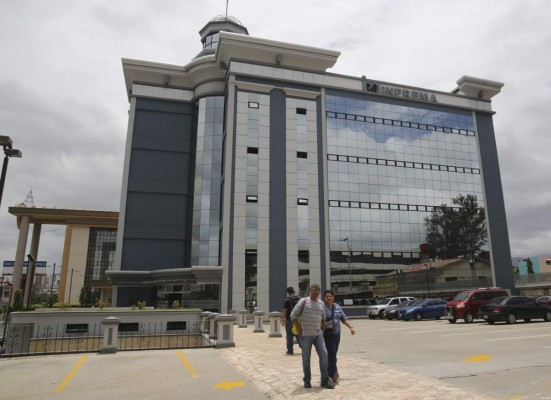 Maestros podrán consolidar deudas a mejores tasas de interés