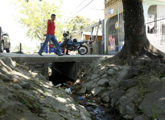 Paralizada la instalación de alcantarillado en la Fesitranh