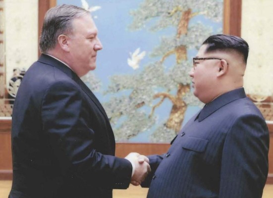 Pompeo llega a Corea del Norte para preparar reunión entre Trump y Kim