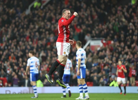 Manchester United avanza en la Fa Cup con Rooney haciendo historia