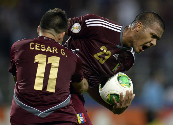 Venezuela se aferra a un milagro y Perú es eliminado