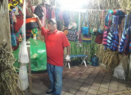 Privados de libertad venden su producto en feria de Gracias, Lempira
