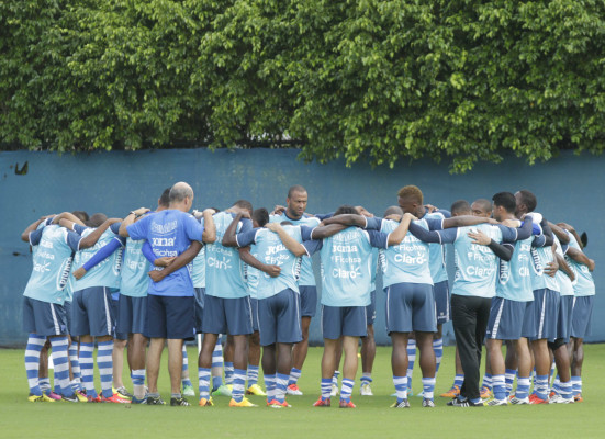 El espía mexicano que cumplió su sueño de conocer a Carlo Costly