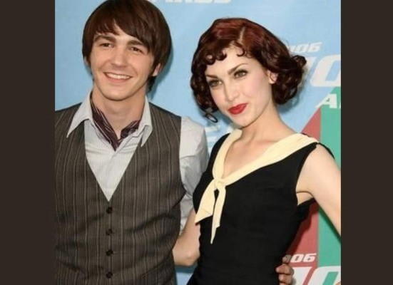 Drake Bell vive una 'pesadilla' por el suicidio de su exnovia