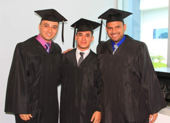 Unitec y Ceutec celebran graduación