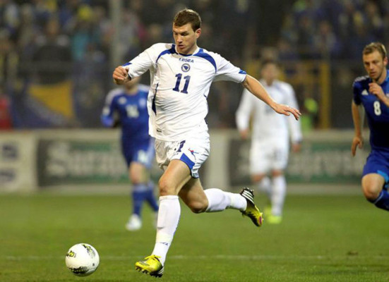 La debutante Bosnia: talento y descaro ofensivo para seducir en Brasil