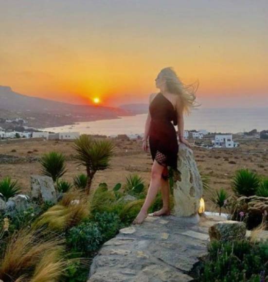 Acompañada de su madre, Marla Maples, Tiffany disfrutó del verano en el Mediterráneo.