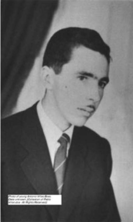 3. El caso del granjero Antonio Villas Boas<br/><br/>Oriundo de Brasil, el granjero Antonio Villas sufrió a finales de 1950 un episodio que jamás olvidará. Mientras trabajaba de noche para evitar el duro calor del día, apareció una extraña luz roja que se acercaba a él con una gran velocidad. <br/><br/>De repente, se dio cuenta de que tenía delante de él un enorme extraterrestre que lo introdujo en su nave. ¿Cómo los definía? 'Como los seres humanos, pero más pequeños y con los ojos azules', aseguraba. <br/><br/>Según contó, pasó cuatro horas dentro de esa nave, aunque le parecieron dos días. Le hicieron pruebas médicas y no se le detectó ninguna enfermedad mental. Un suceso que defendió hasta el día de su muerte en 1992.