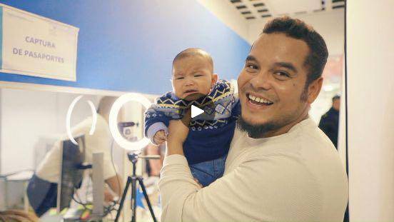$!Video donde se muestra las inscripciones de los bebés en la oficina consular.