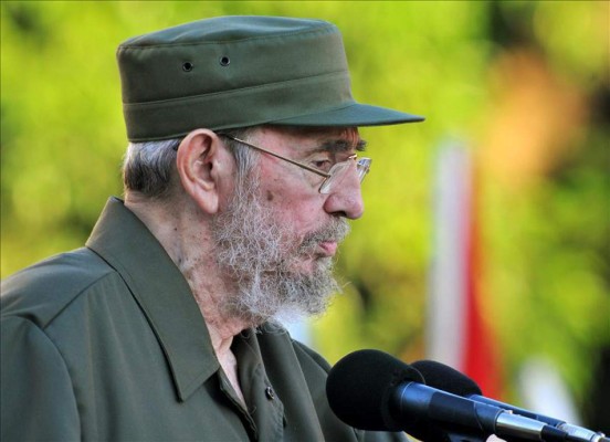 Fidel Castro desconfía de Estados Unidos