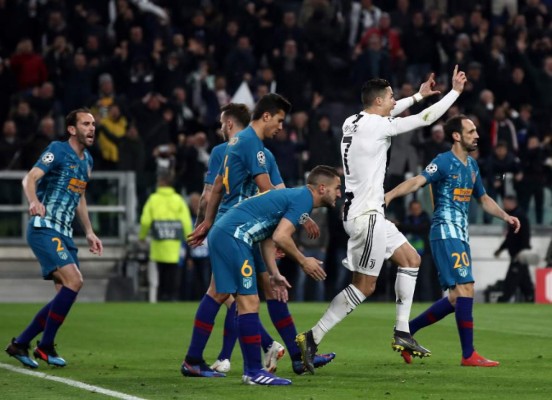 Video: El polémico gol anulado a la Juventus por supuesta falta de Cristiano