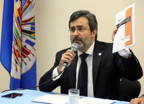 Juan Jiménez Mayor explota contra Luis Almagro y renuncia a la Maccih
