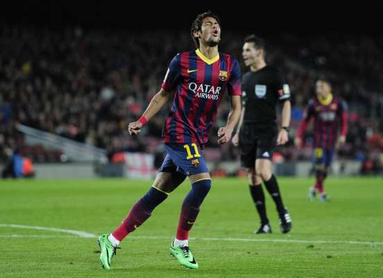 Fría goleada del Barça para ponerse a un punto del Real Madrid