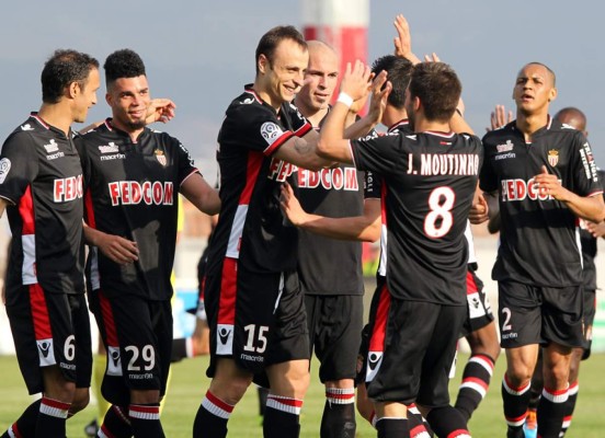 Mónaco golea y obliga al PSG a ganar el domingo para ser campeón