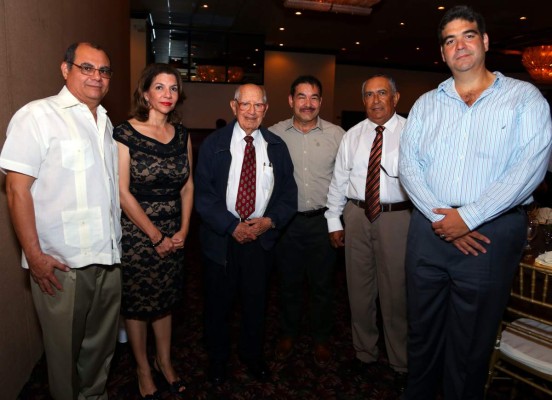 Jorge Bueso Arias fue agasajado por su natalicio