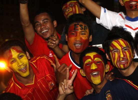 Fanáticos de la Furia Roja y la Naraja Mecánica