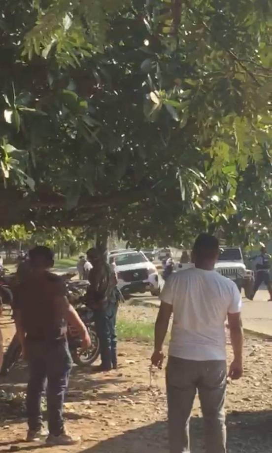 Según relatos de testigo, la confrontación se desató cuando Rodríguez decidió intervenir en defensa de los mototaxistas locales, quienes, según los informes, estaban siendo acosados por los agentes.