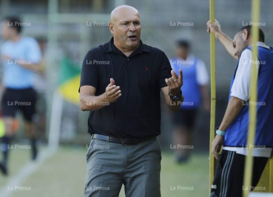 Wilmer Cruz: 'Porteros como Rougier hay un montón en Honduras”