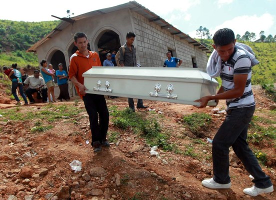 Niño de 8 años murió por salvar de asesinos a su mamá