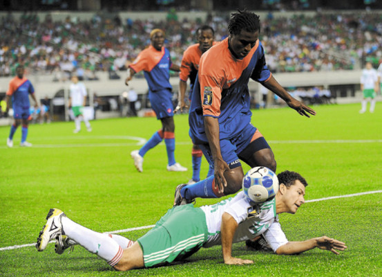 México golea y avanza a semifinal de Copa Oro