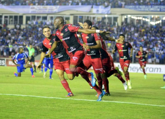 Jerry Palacios mete al Alajuelense en semifinales de la Concachampions