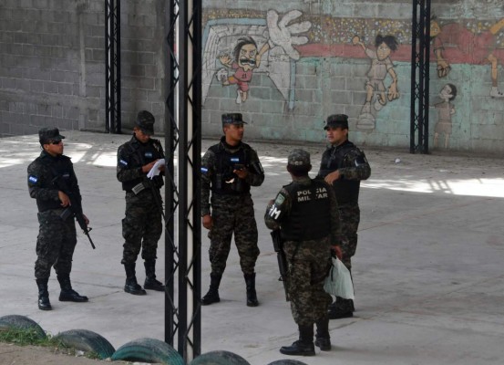 Hondureños huyen de la violencia a Guatemala