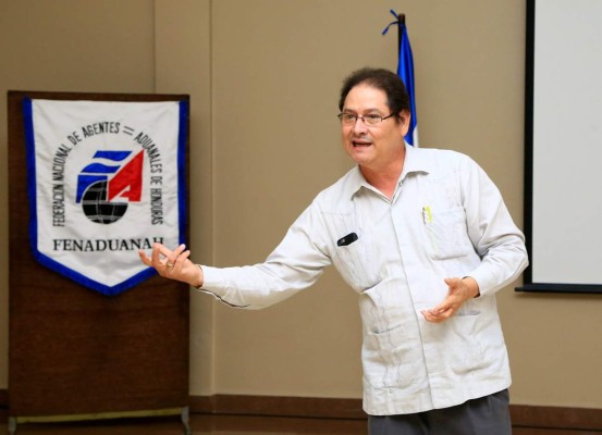 Retraso en aduanas eleva en $2,000 costo de importación por contenedor