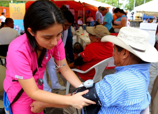 Con Festival del Migrante promueven cultura catracha a deportados