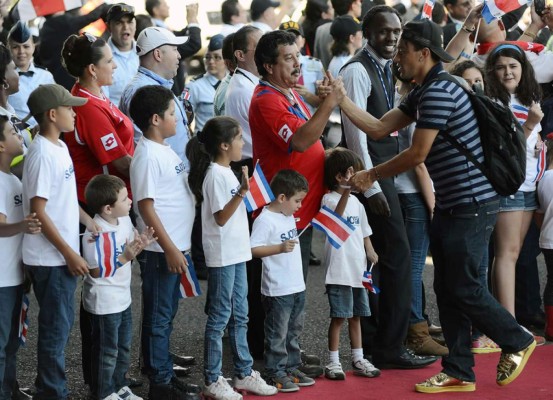 Costa Rica se da un memorable baño de masas en su país tras Mundial