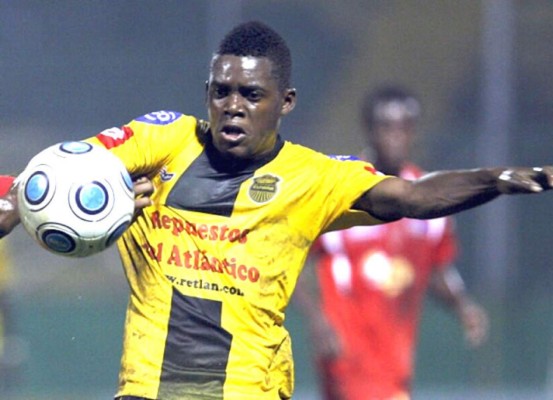 Delantero hondureño Clayvin Zúniga ha estado cerca de la muerte