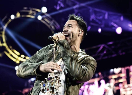 Lista la tarima donde cantará Romeo Santos