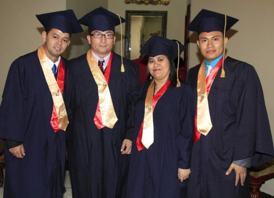 Universidad Cristiana de Honduras gradúa 59 nuevos profesionales