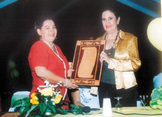 Merecido honor para Marggie Dip