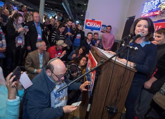 Comisarios europeos socialistas celebran victoria de los demócratas en EEUU