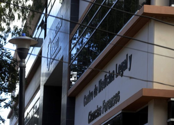 Raptan a mujer junto a su bebé y la hallan muerta