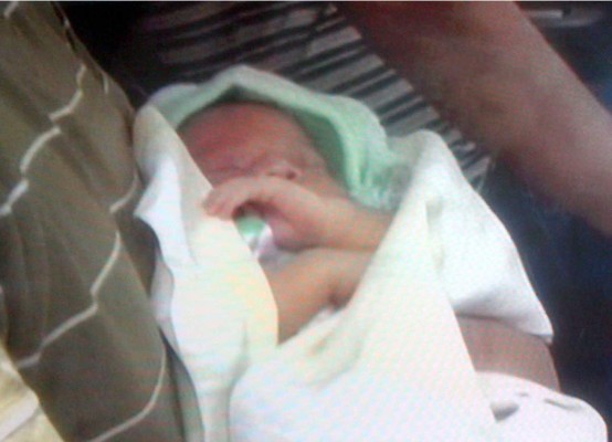 Madre hondureña recibe su mejor regalo al recuperar a su hija