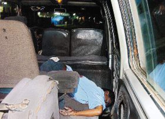 Delincuente ultima a pasajero de bus