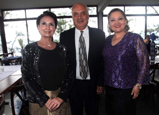 La boda de Andrés Castillo y Rosa María Matamoros