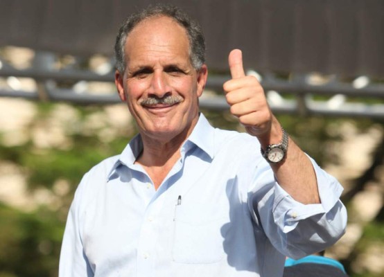 Tito Asfura: 'Es inaceptable que nuestra democracia esté retrocediendo'